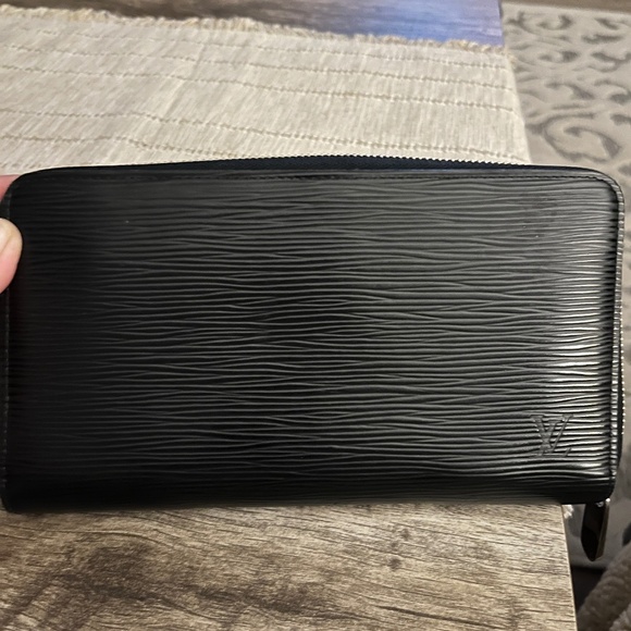 Louis Vuitton 2013 LV Collection Zippy Wallet - Picture 1 of 5